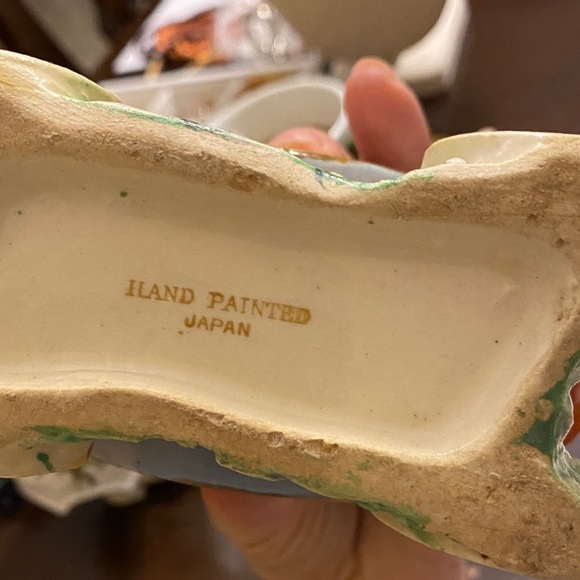 Vintage Ceramic Hand Painted Japan stamped Carriage Planter - Picture 4 of 8